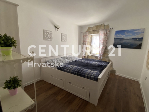 VODNJAN, ISTARSKA KAMENA HIŠA V CENTRU