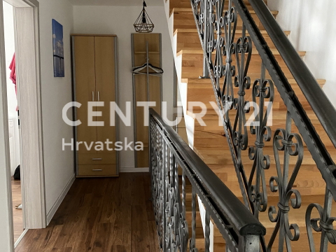 VODNJAN, ISTARSKA KAMENA HIŠA V CENTRU