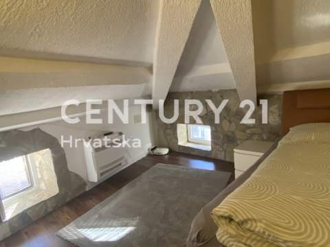 VODNJAN, ISTARSKA KAMENA HIŠA V CENTRU