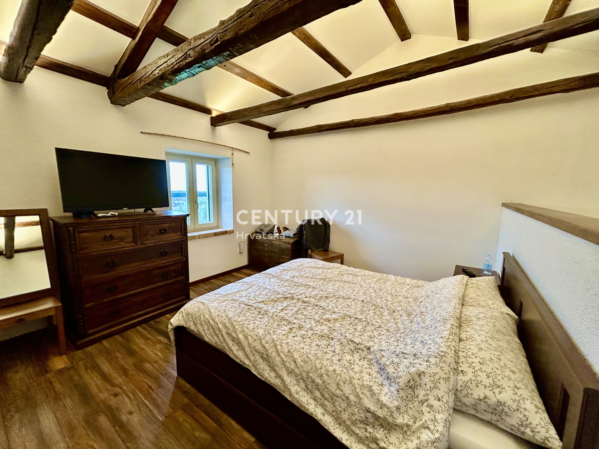 UMAG, OKOLICA, FANTASTIČNA HIŠA Z RAZGLEDOM NA MORJE, PRILOŽNOST!!