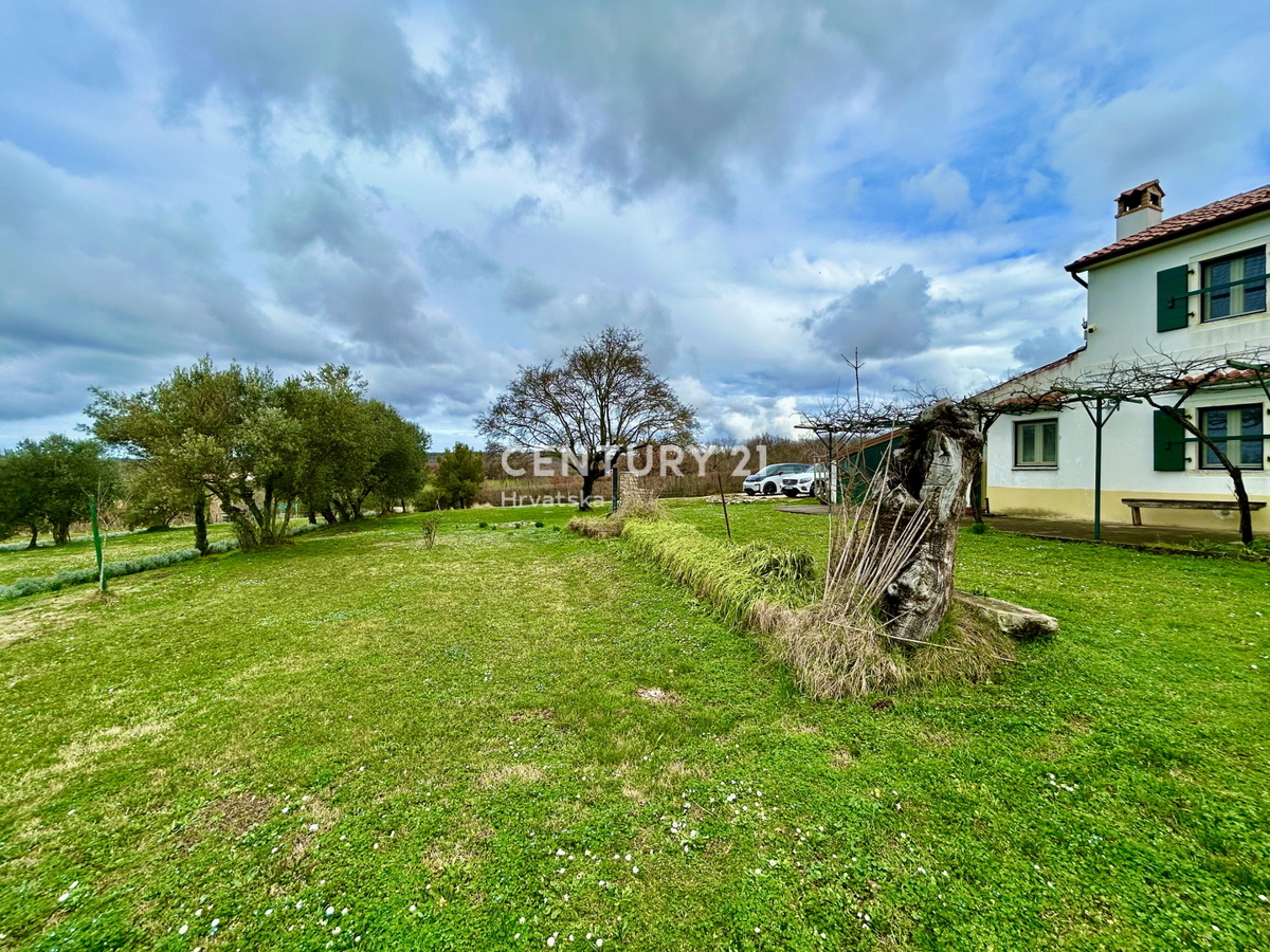 UMAG, OKOLICA, FANTASTIČNA HIŠA Z RAZGLEDOM NA MORJE, PRILOŽNOST!!