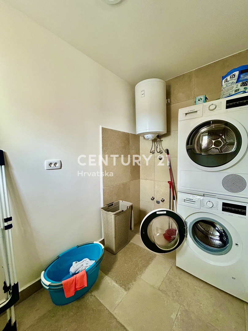 UMAG, OKOLICA, FANTASTIČNA HIŠA Z RAZGLEDOM NA MORJE, PRILOŽNOST!!