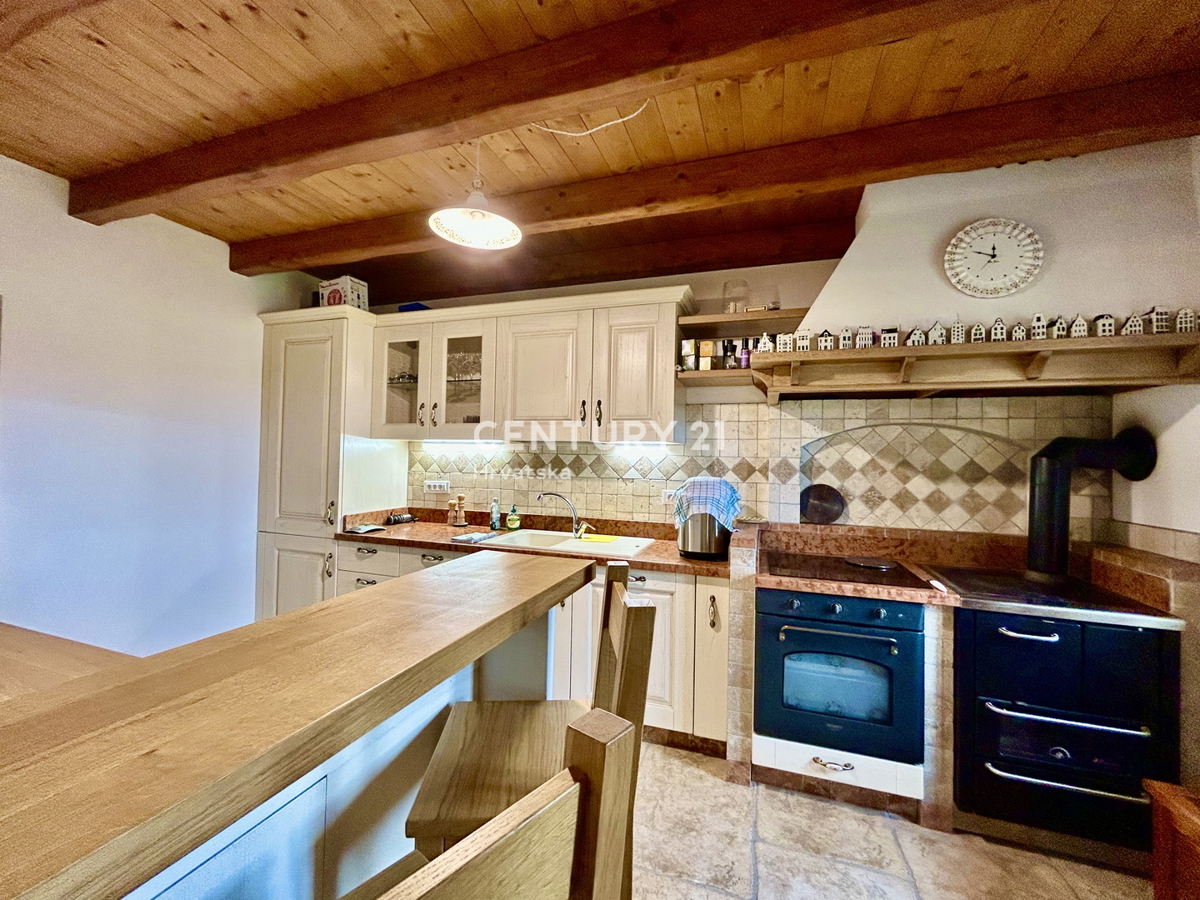 UMAG, OKOLICA, FANTASTIČNA HIŠA Z RAZGLEDOM NA MORJE, PRILOŽNOST!!