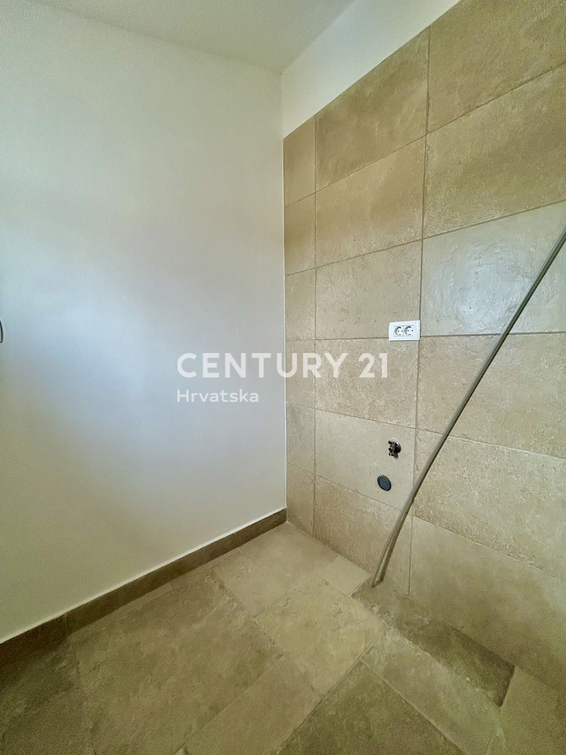 UMAG, OKOLICA, FANTASTIČNA HIŠA Z RAZGLEDOM NA MORJE, PRILOŽNOST!!