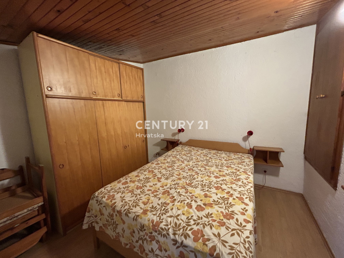 Dajla, okolica, hiša v prvem vrsti ob morju in plaži