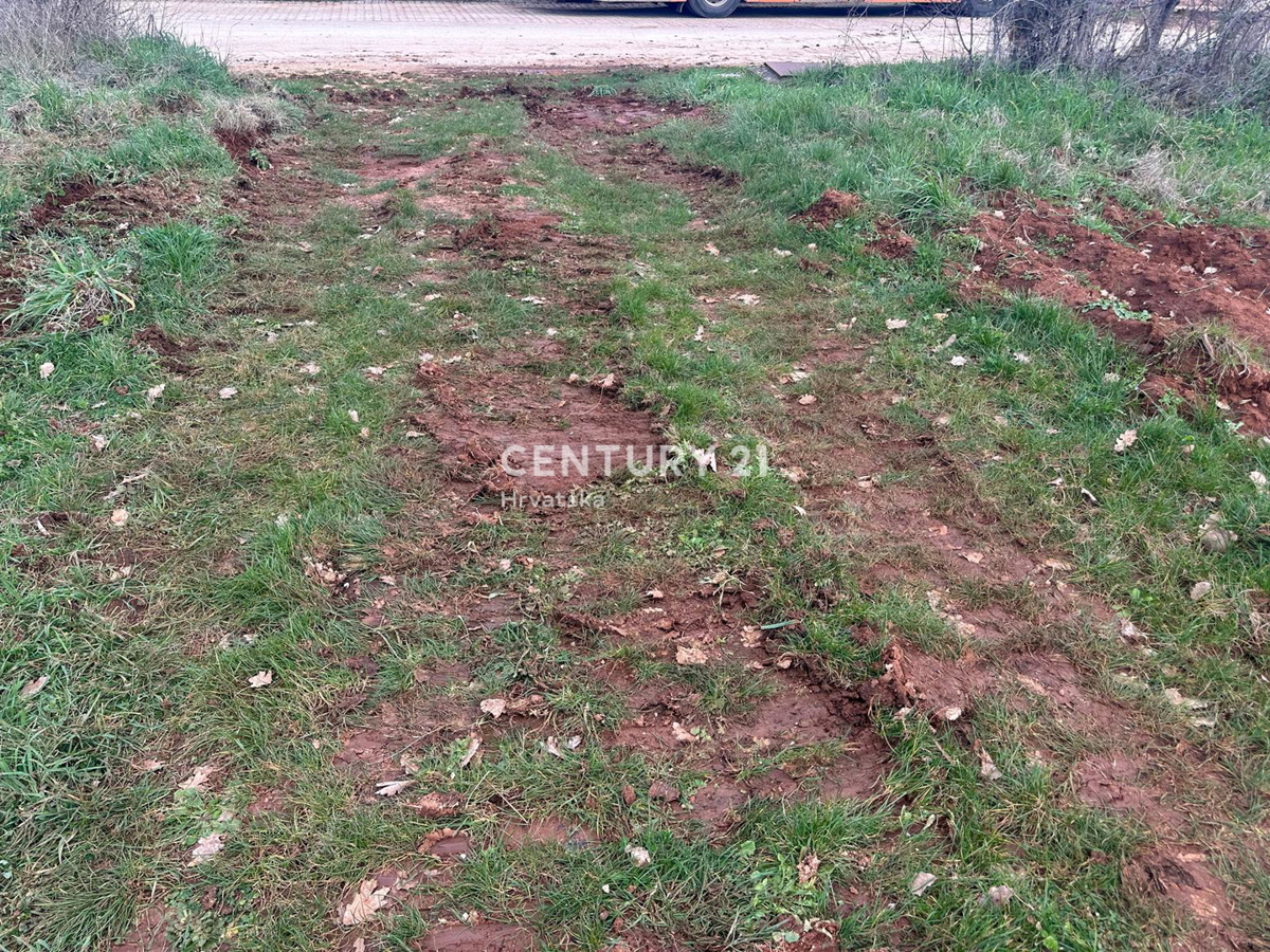 KAŠTELIR, PRODAJA GRADBENI ZEMLJIŠČE