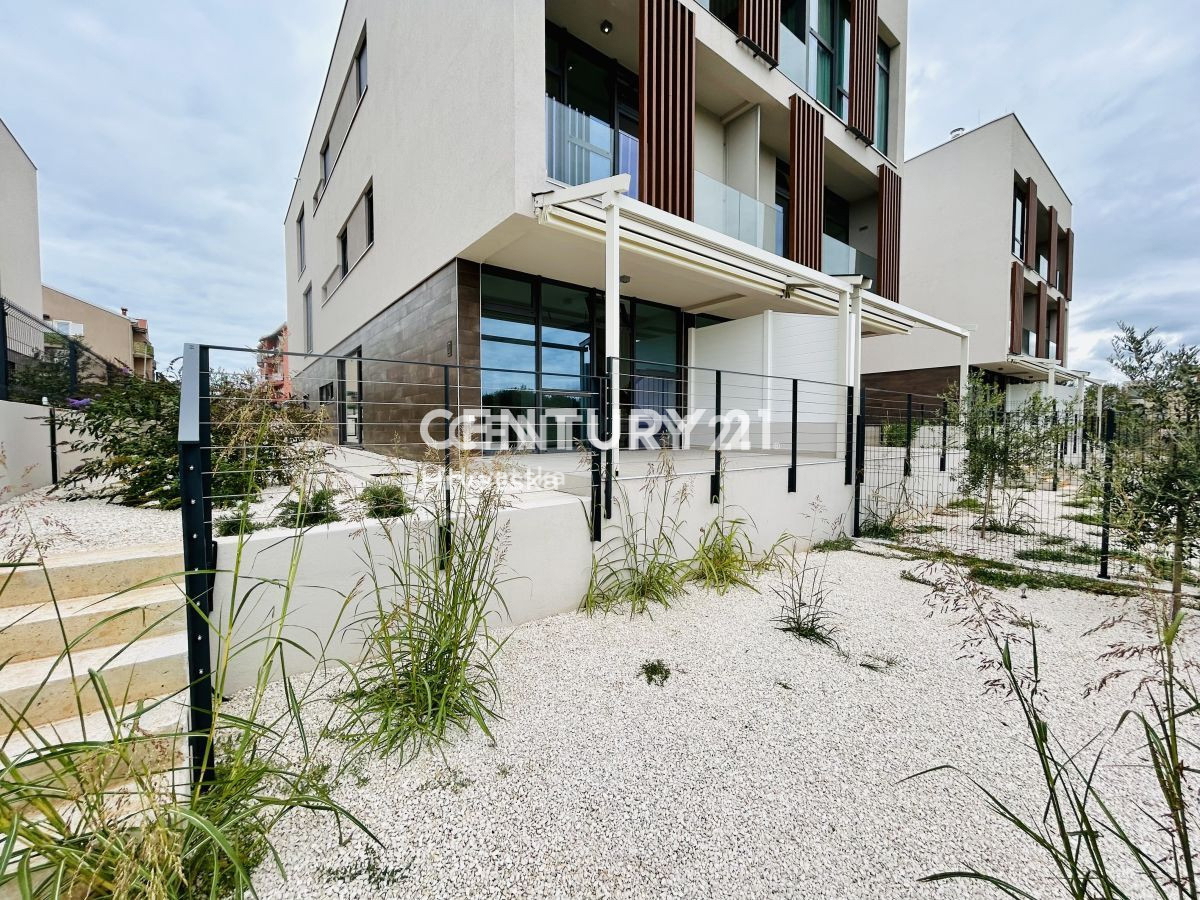 Prodaja, stanovanje, 3-prostorsko, Istarska županija, Rovinj