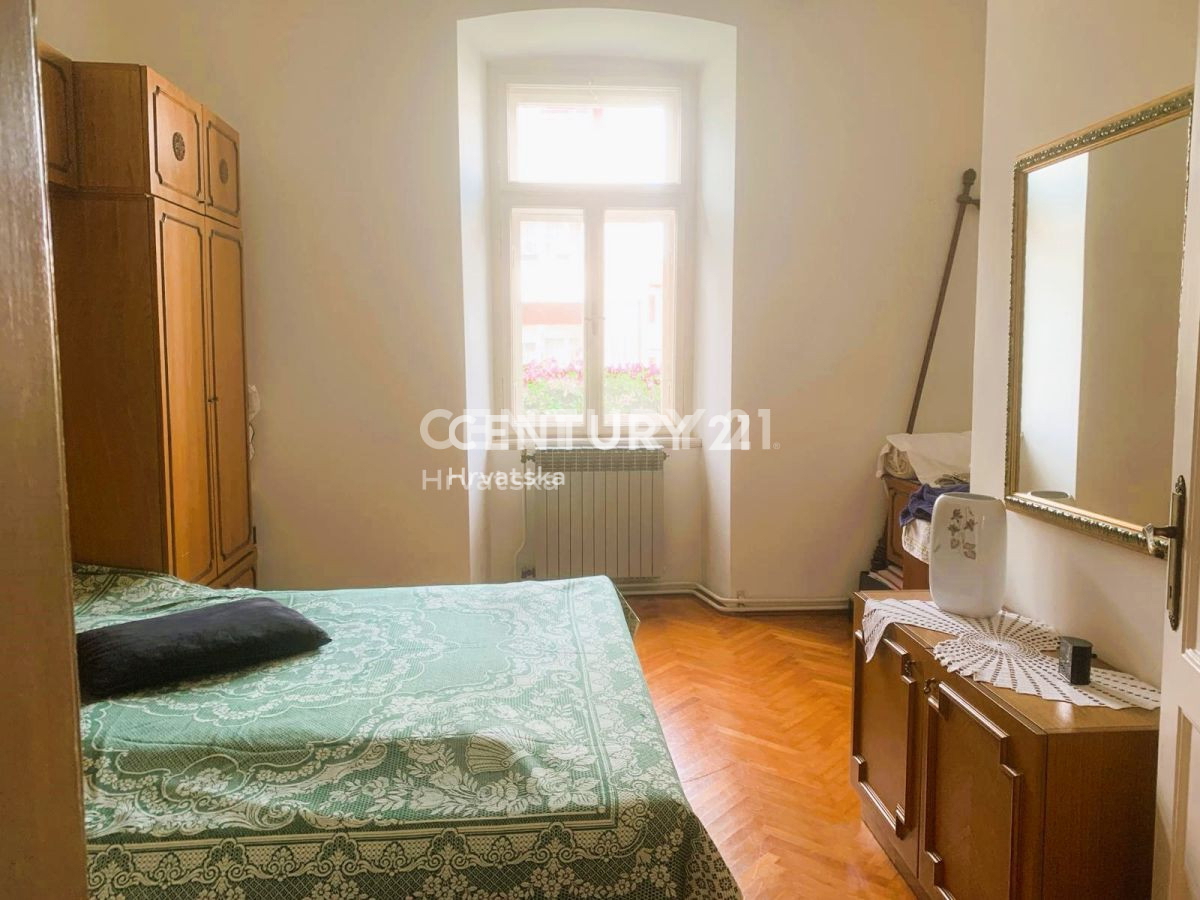 Prodaja, stanovanje, 3,5-sobno (3S+DB), Istarska županija, Rovinj