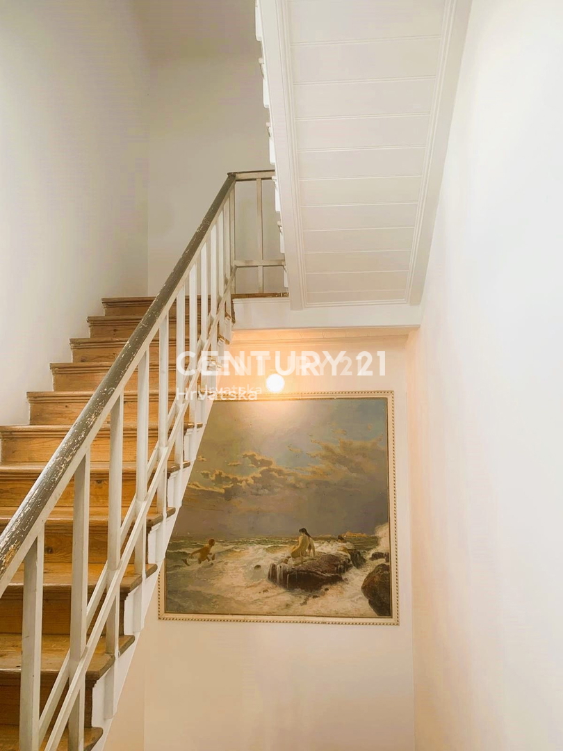 Prodaja, stanovanje, 3,5-sobno (3S+DB), Istarska županija, Rovinj