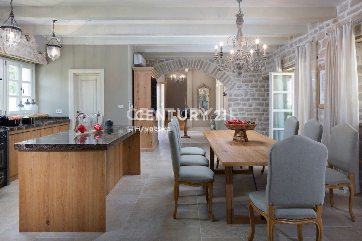 Prodaja, hiša, samostojna, Istarska županija, Kanfanar