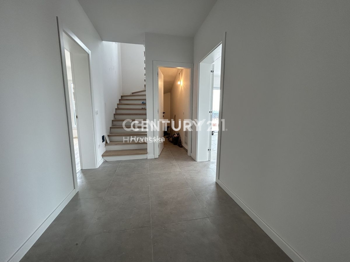 Prodaja, stanovanje, 4-prostorsko, Istarska županija, Poreč