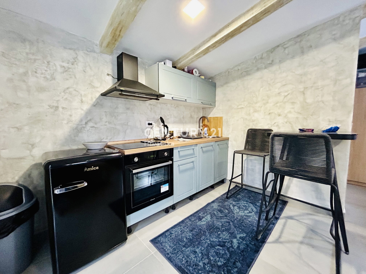 POREČ, VIŠNJAN, RENOVIRANA KAMENA HIŠA IN DVA STUDIO APARTMAJA