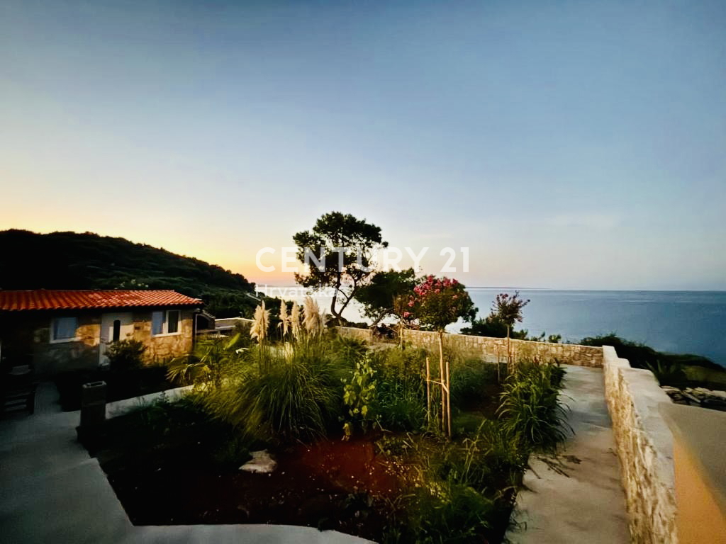 LOŠINJ, ODLIČNO STANOVANJE V PRVEM NADSTROPJU, PRVI VRSTNI RED DO PLAŽE IN MORJA