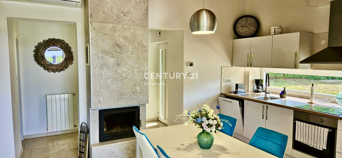 Žminj, okolica, šarmantna pritlična hiša obdana z naravo