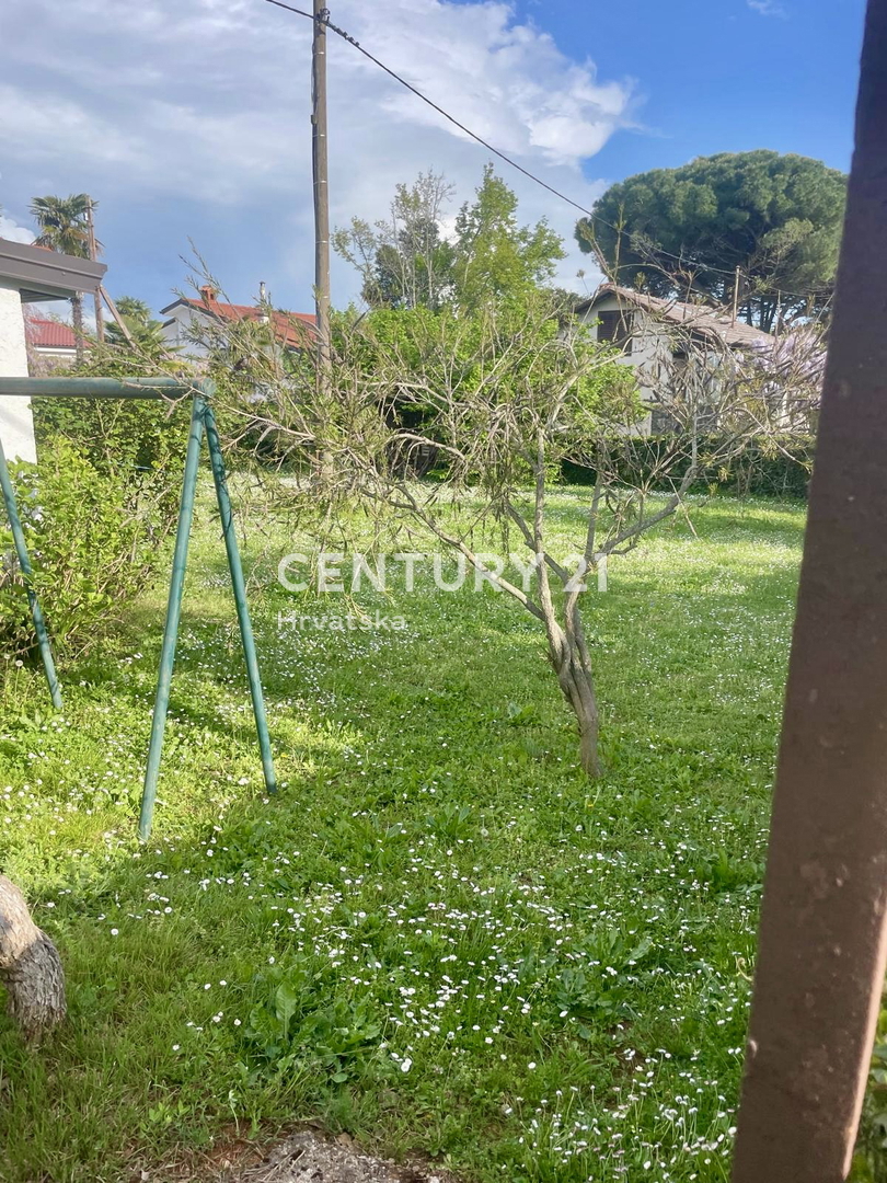 UMAG, OKOLICA, HIŠA SAMO 80 METROV OD PLAŽE IN MORJA