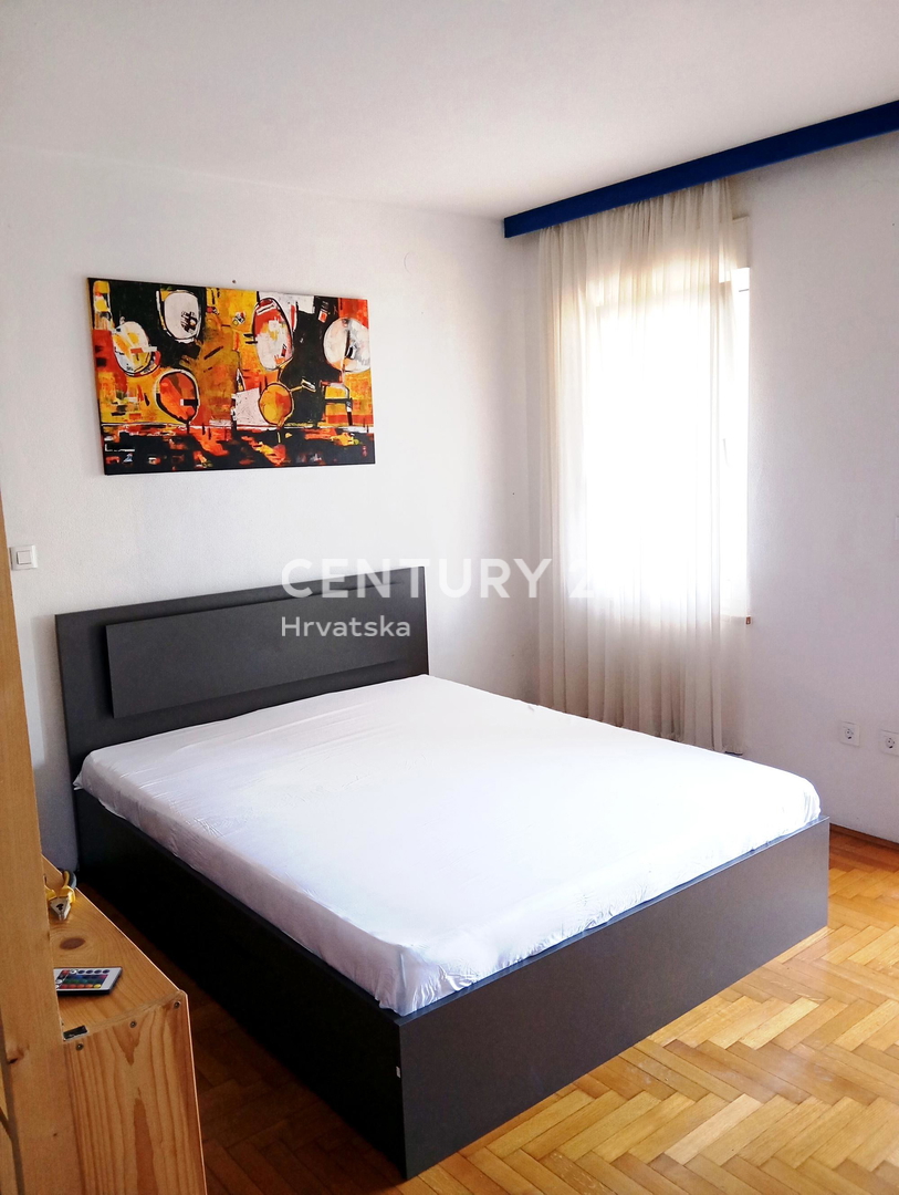 PULA, PRODAJA ENOSOBNEGA STANOVANJA, BLIZINA MORJA