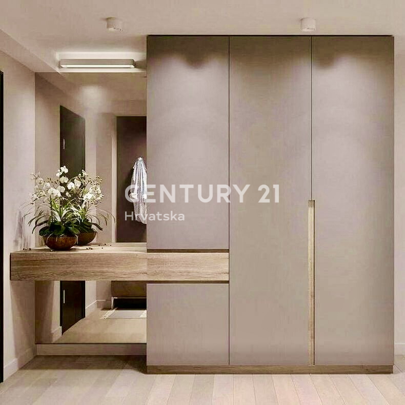 NOVIGRAD, OKOLICA, NOVOGRADNJA SAMO 1,5 KM OD PLAŽE NA VRHUNSKI LOKACIJI