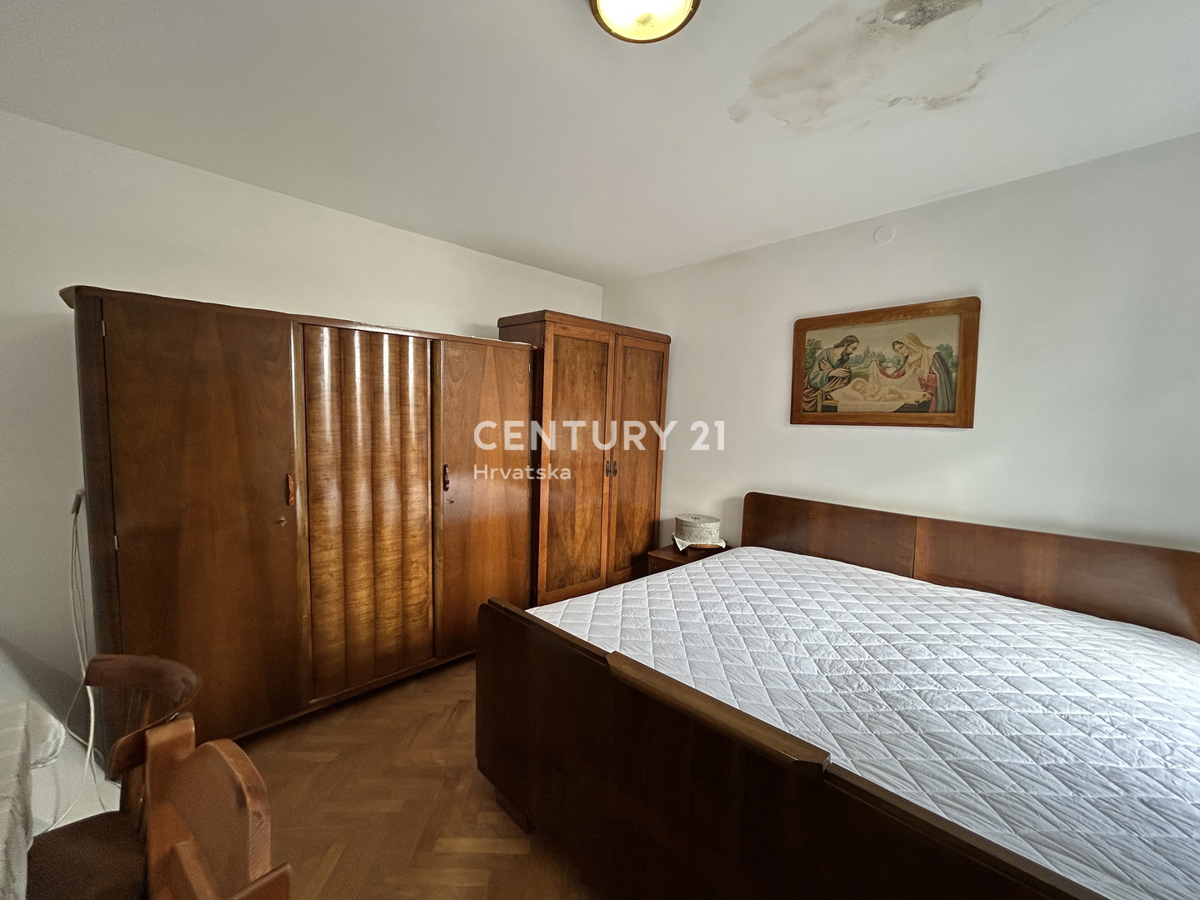 Dajla, okolica, hiša v prvem vrsti ob morju in plaži