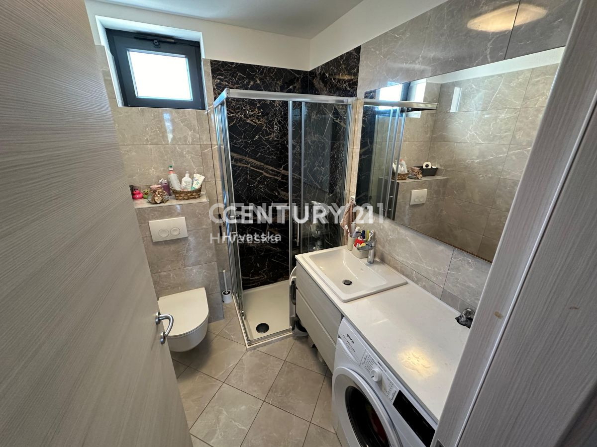 Prodaja, stanovanje, štirisobno, Istarska županija, Novigrad