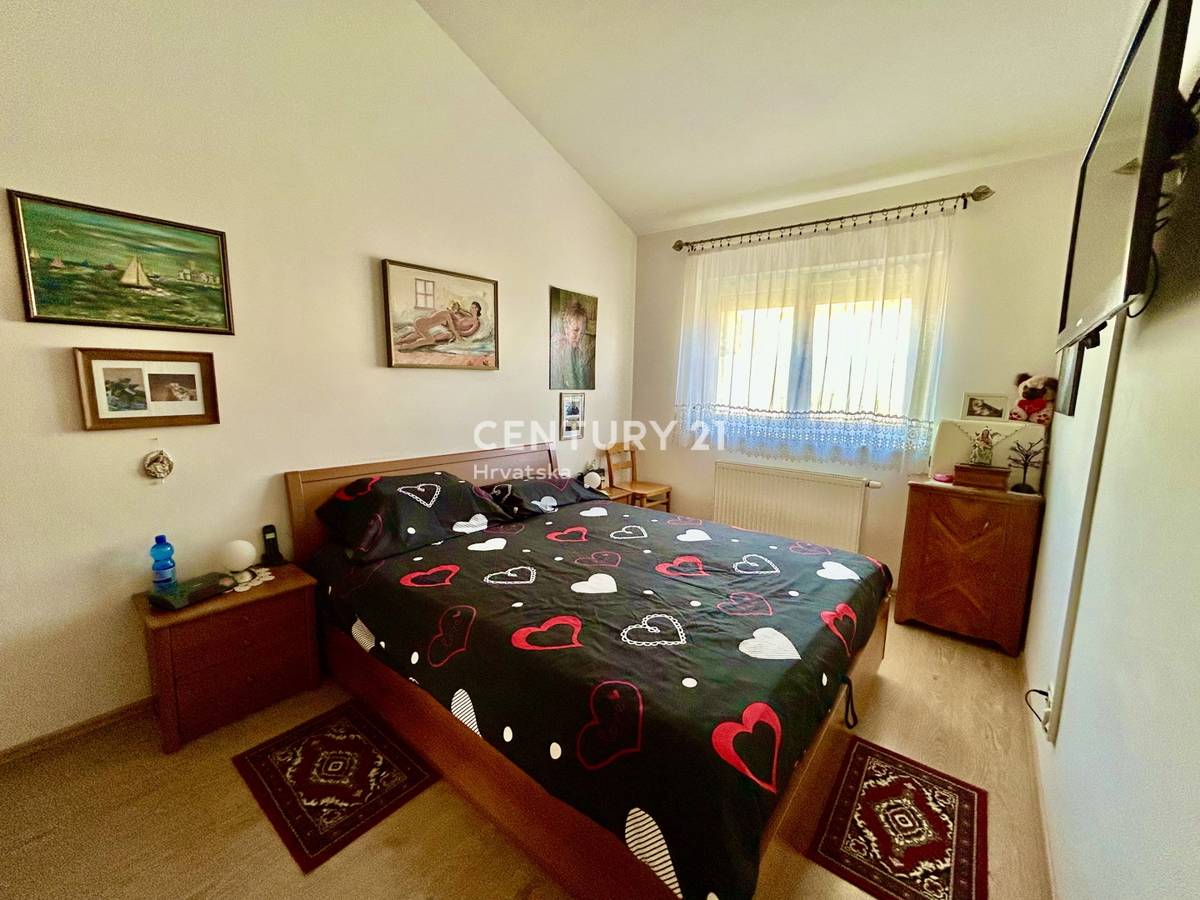 UMAG, OKOLICA, HIŠA NA MIRNI LOKACIJI