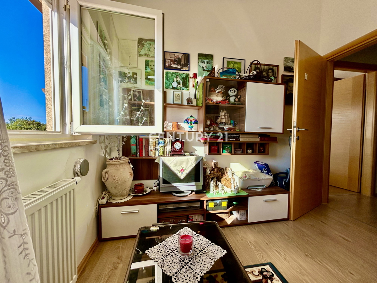 UMAG, OKOLICA, HIŠA NA MIRNI LOKACIJI