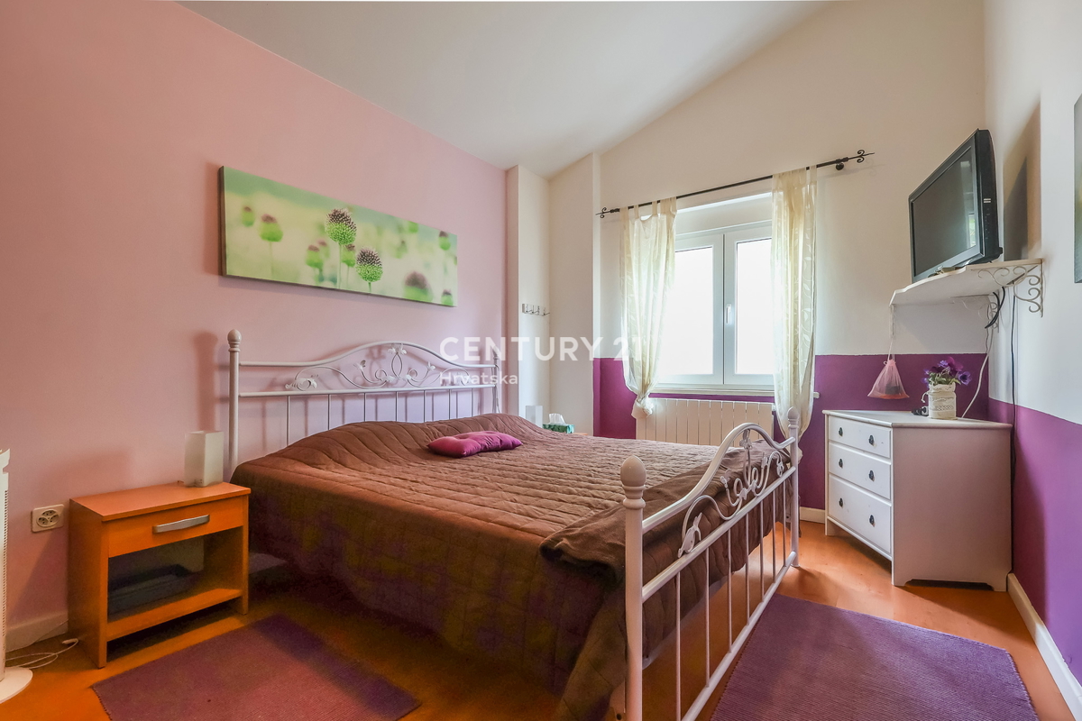 POREČ, PRIZEMLJE S POGLEDOM NA MORJE