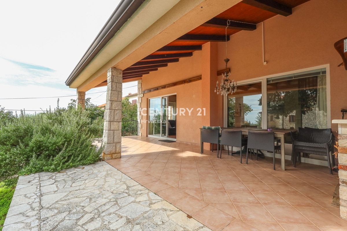 POREČ, PRIZEMLJE S POGLEDOM NA MORJE