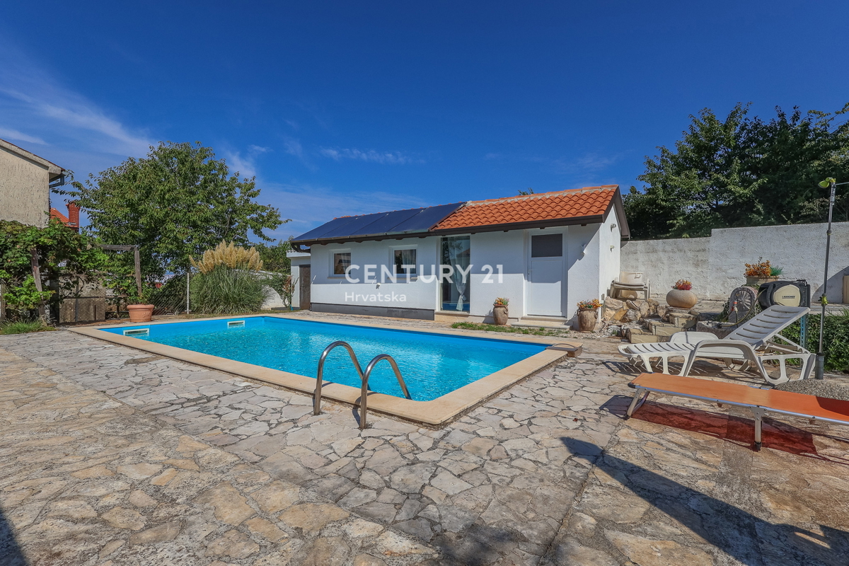 POREČ, PRIZEMLJE S POGLEDOM NA MORJE