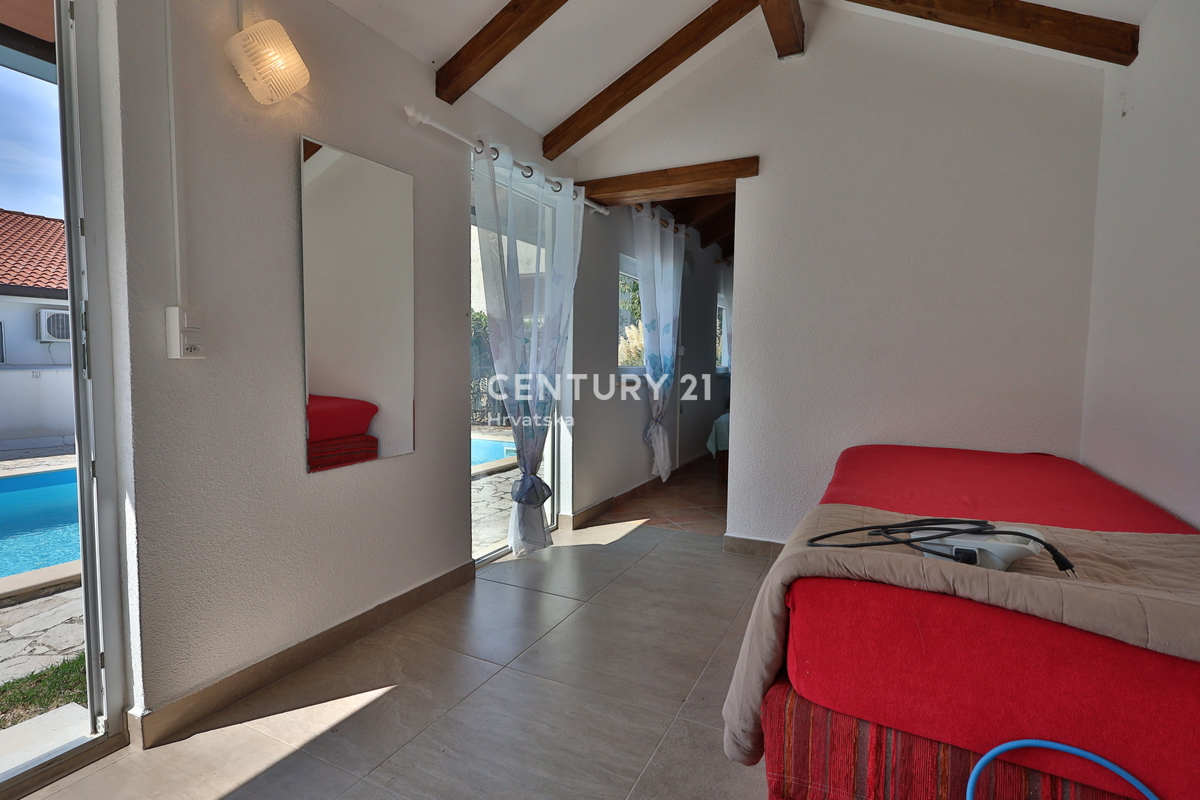 POREČ, PRIZEMLJE S POGLEDOM NA MORJE