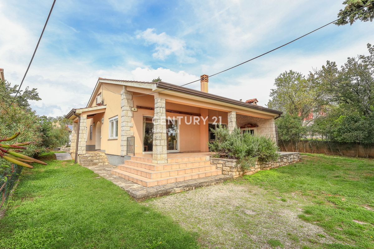 POREČ, PRIZEMLJE S POGLEDOM NA MORJE