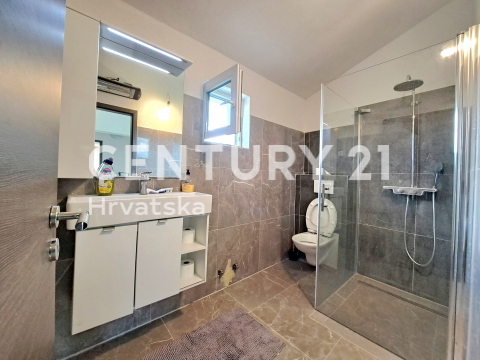 POREČ, HIŠA S POGLEDOM NA MORJE, PRODAJA