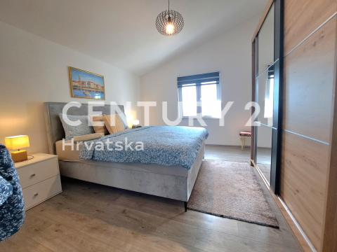 POREČ, HIŠA S POGLEDOM NA MORJE, PRODAJA