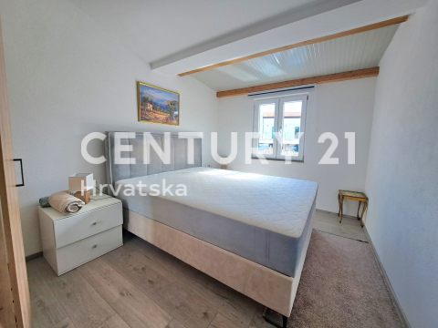 POREČ, HIŠA S POGLEDOM NA MORJE, PRODAJA