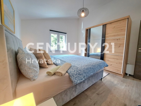 POREČ, HIŠA S POGLEDOM NA MORJE, PRODAJA