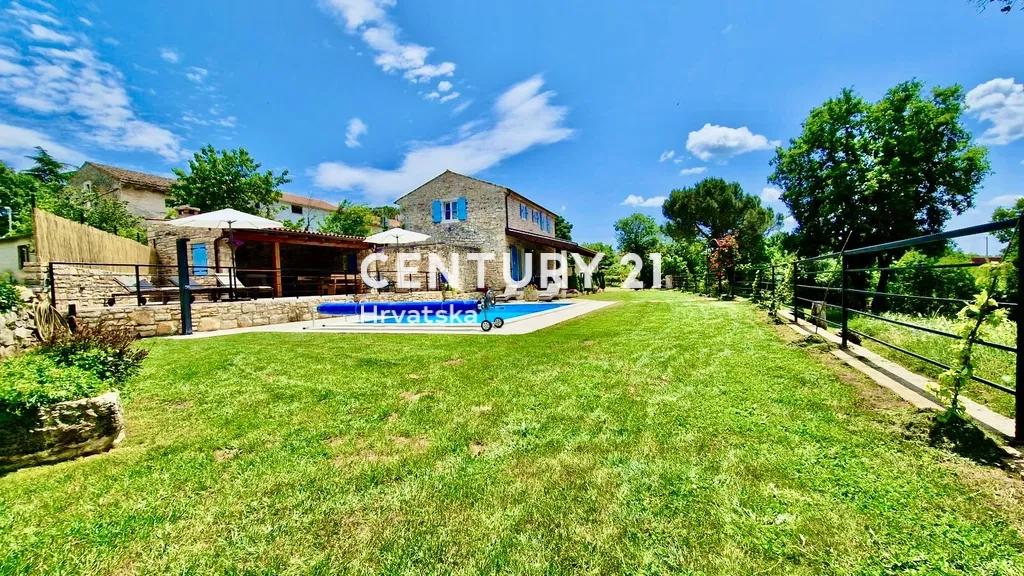 VRSAR, KAMNITA VILA S BAZENOM