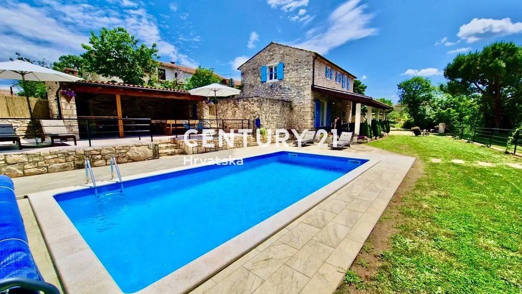 VRSAR, KAMNITA VILA S BAZENOM