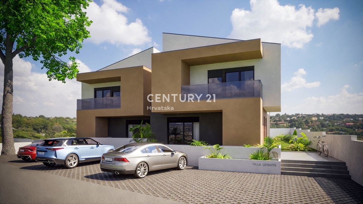 KAŠTELIR, GRADBENI ZEMLJIŠČE Z GRADBENO DOVOLJENJEM ZA DVE HIŠI