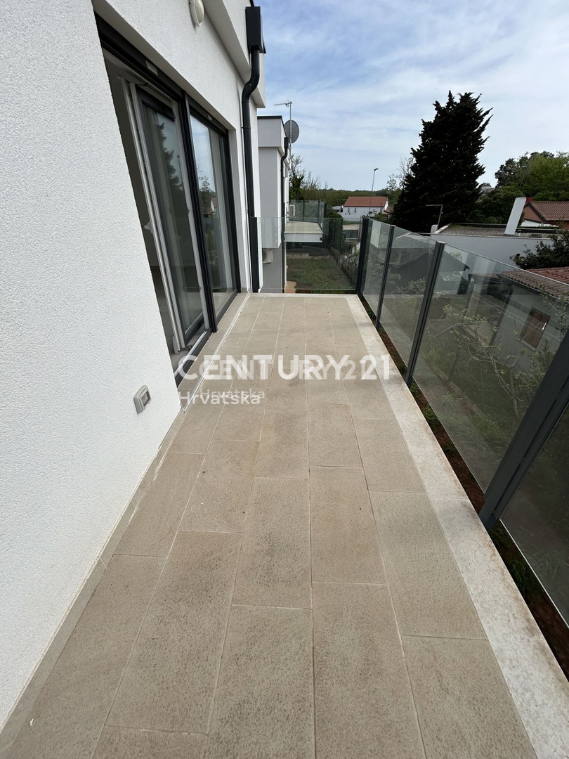 Prodaja, stanovanje, 2,5-sobno (2S+DB), Istarska županija, Umag