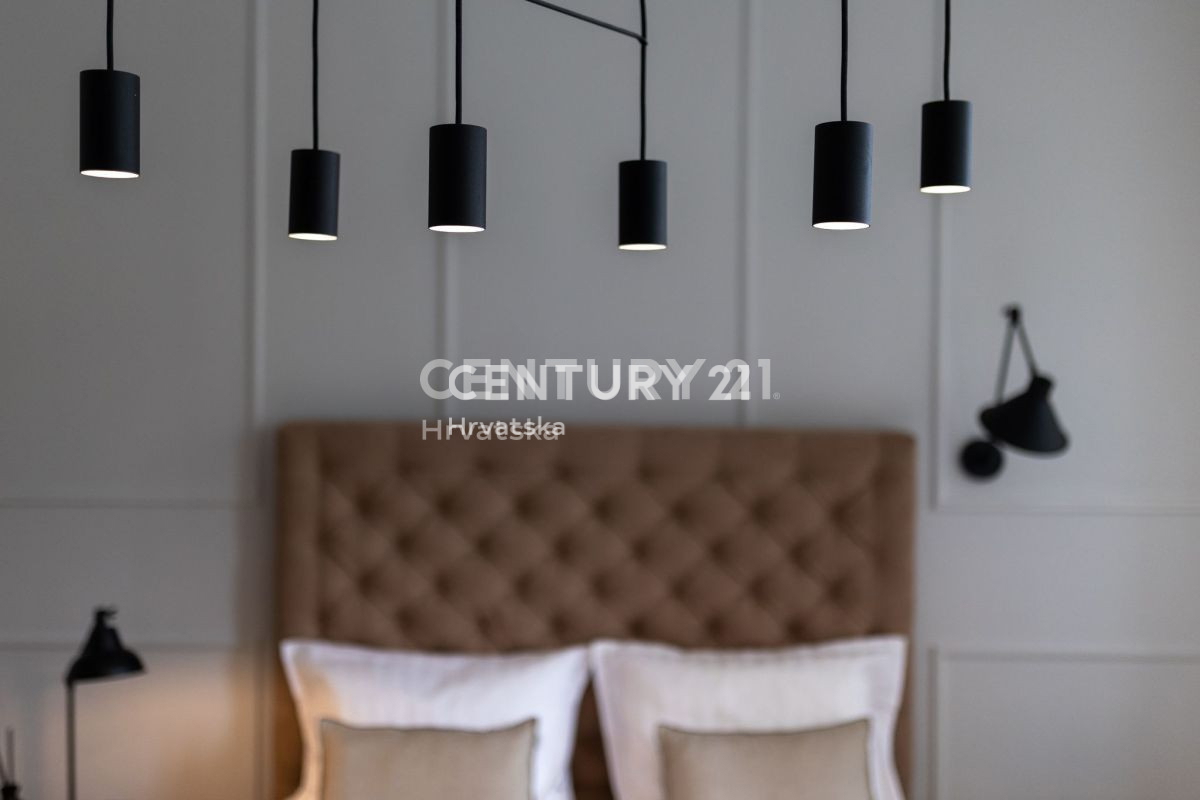 Prodaja, stanovanje, 3-prostorsko, Istarska županija, Pula, Centar