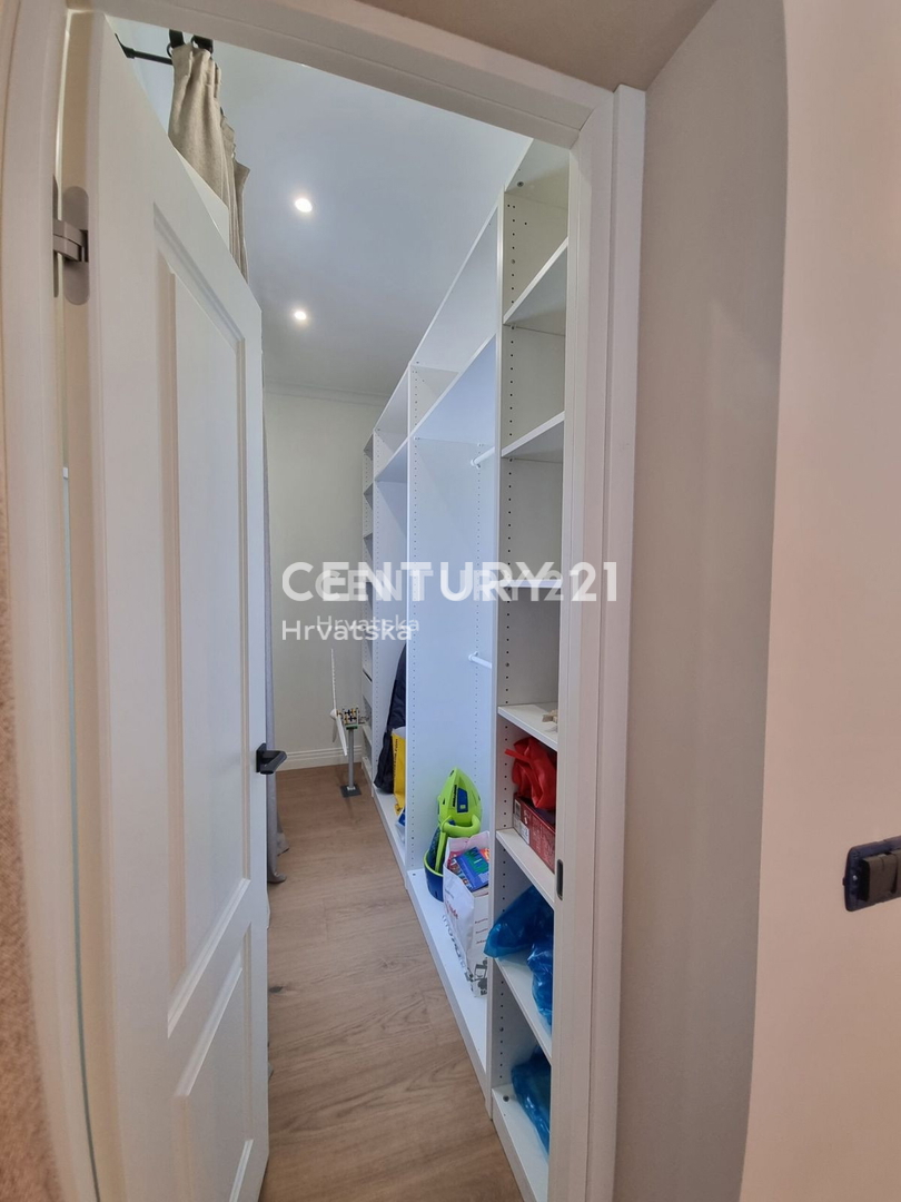 Prodaja, dvojna hiša, Istarska županija, Poreč