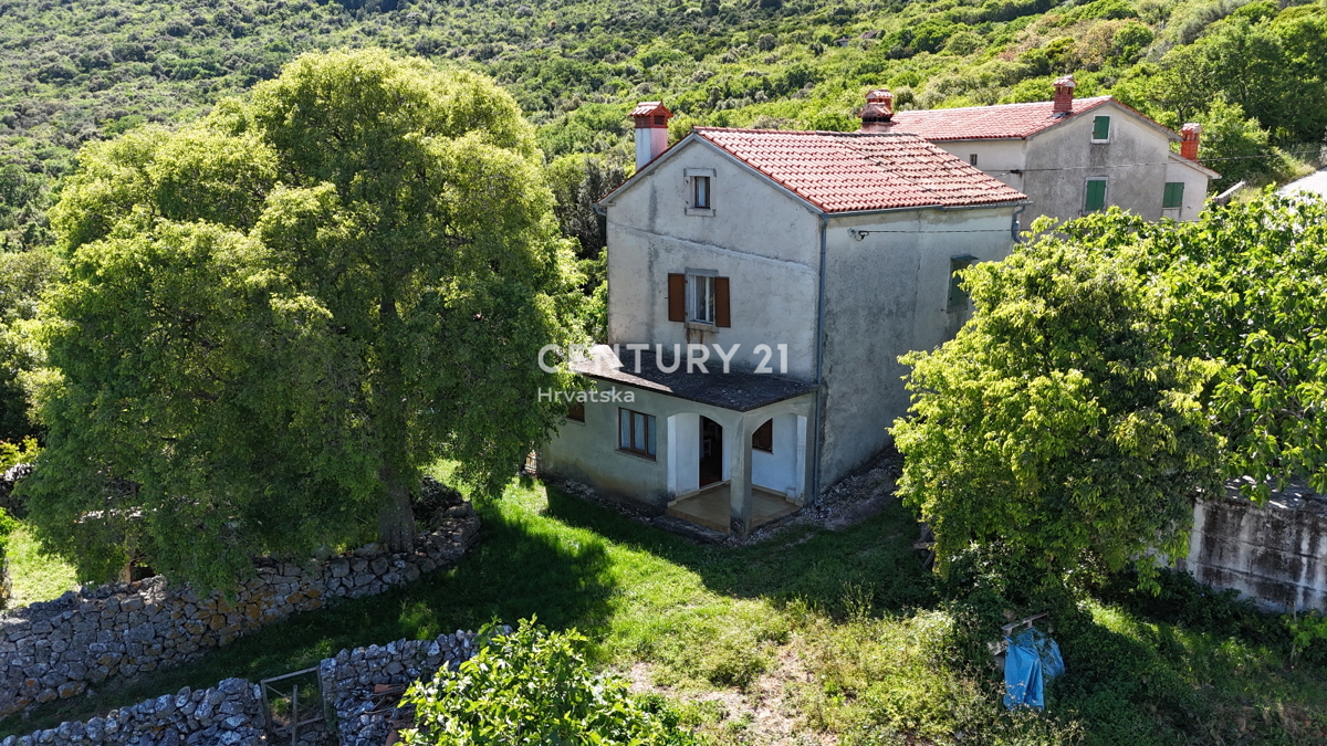 LABIN, KAMENA HIŠA S POGLEDOM NA MORJE, 2 KM OD MORJA