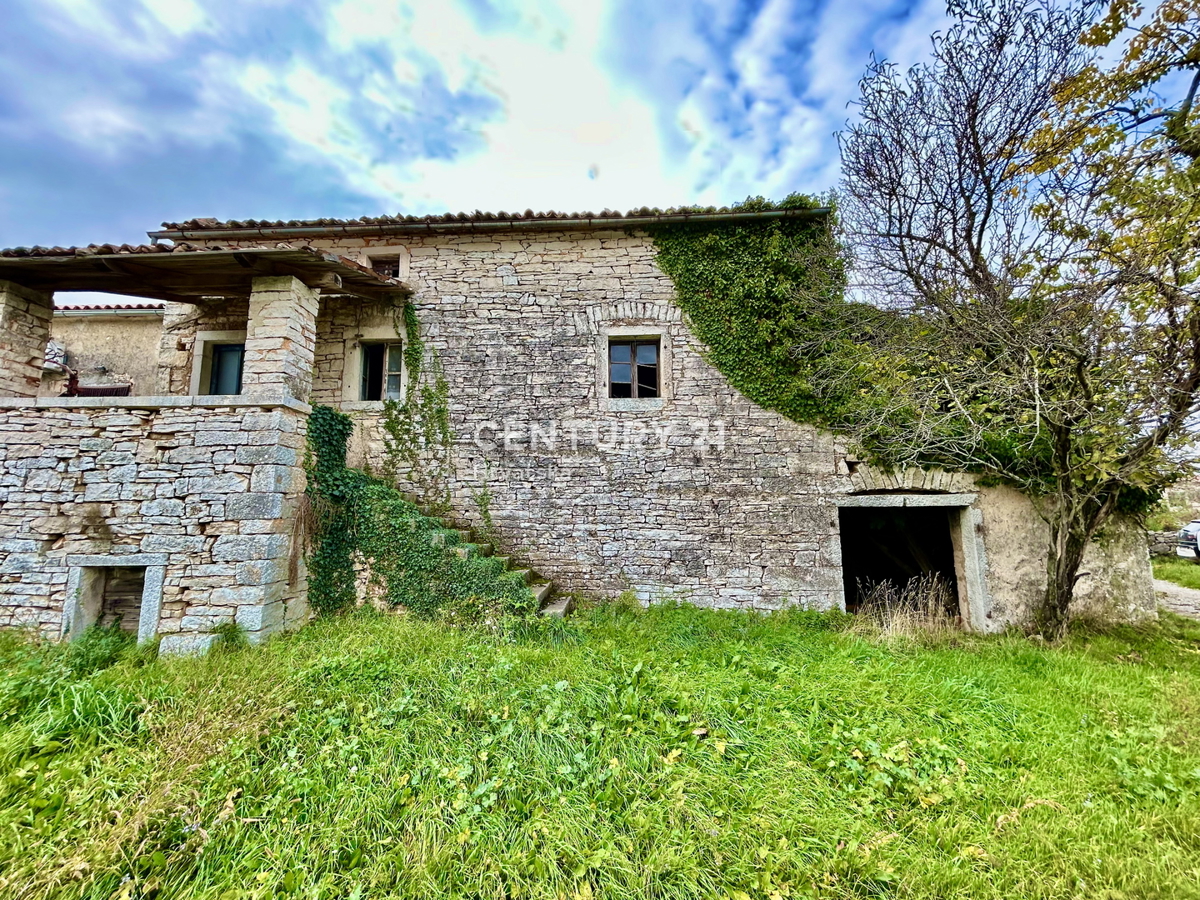 SVETI LOVREČ, OKOLICA, AVTOHTONO ISTARSKO POSESTVO