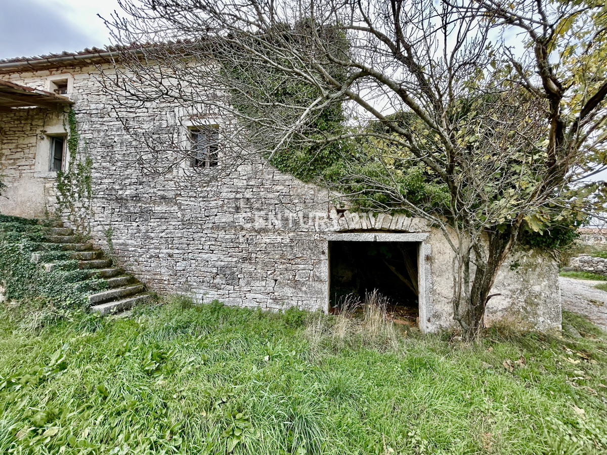 SVETI LOVREČ, OKOLICA, AVTOHTONO ISTARSKO POSESTVO