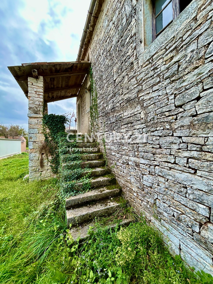 SVETI LOVREČ, OKOLICA, AVTOHTONO ISTARSKO POSESTVO