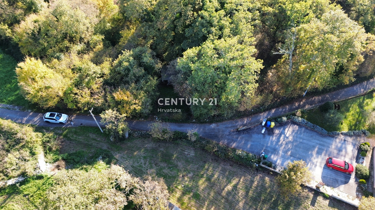 SVETVINČENAT, 6 KM, ZEMLJIŠČE S PRAVNOMOČNIM GRADBENIM DOVOLJENJEM