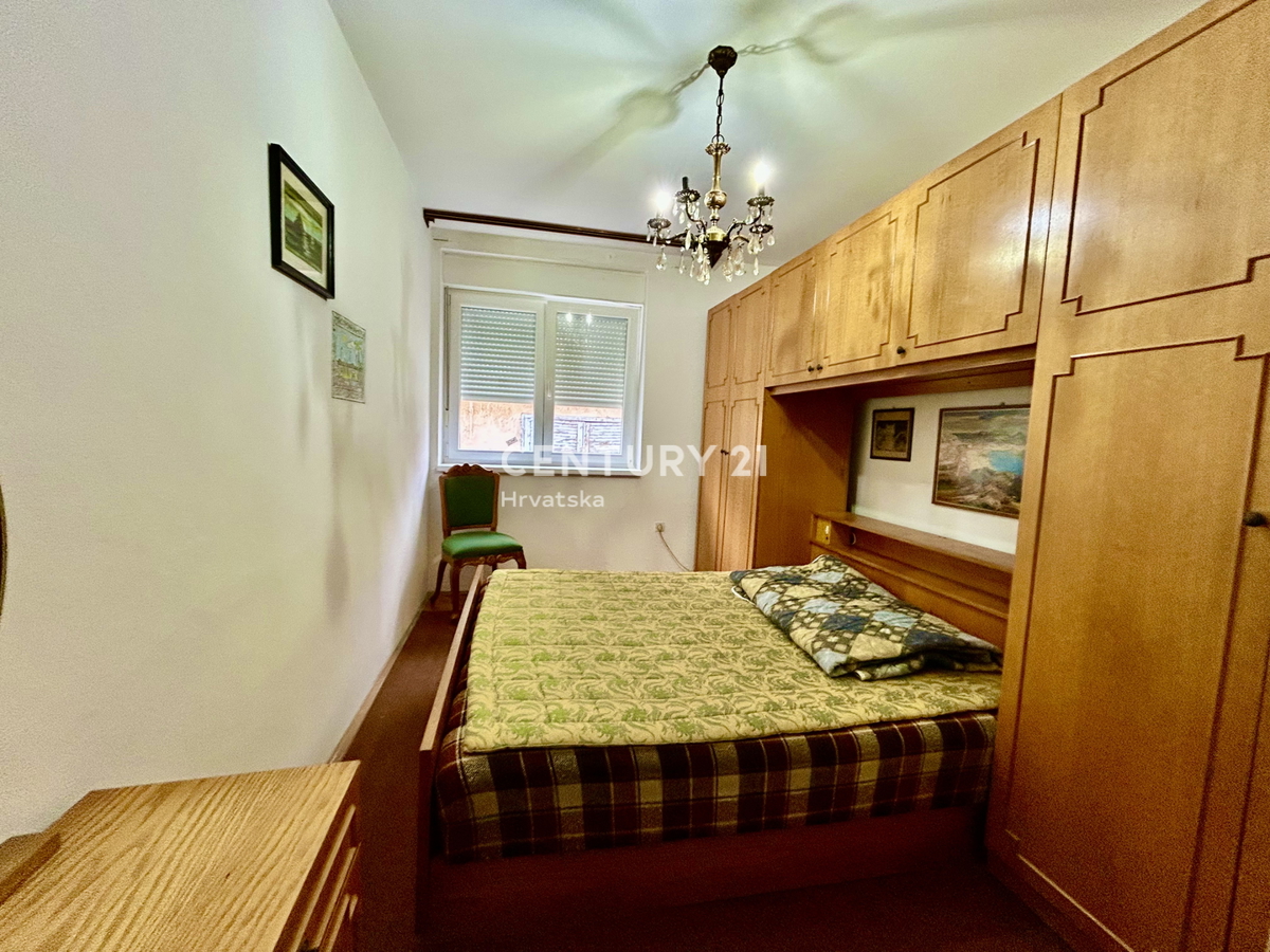 UMAG, CENTAR, STAN SA PUNO POTENCIJALA NA TOP LOKACIJI..PRILIKA!

UMAG, CENTAR, STAN S VELIKÝM POTENCIÁLEM NA VÝBORNÉM MÍSTĚ..PŘÍLEŽITOST!

UMAG, CENTAR, MIESZKANIE Z WIELKIM POTENCJAŁEM W DOSKONAŁEJ LOKALIZACJI..OKAZJA!

UMAG, CENTAR, NAGY LEHETŐSÉG