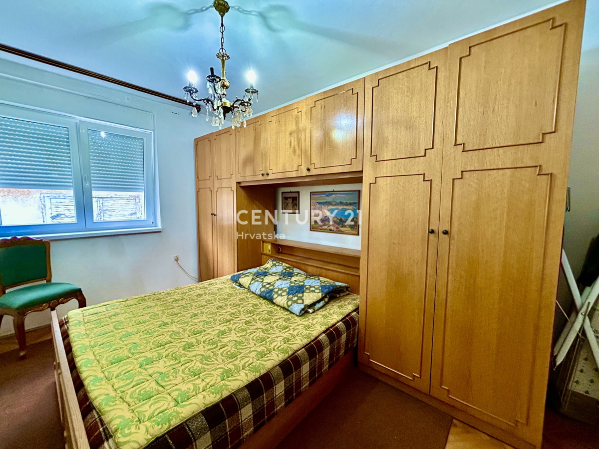 UMAG, CENTAR, STAN SA PUNO POTENCIJALA NA TOP LOKACIJI..PRILIKA!

UMAG, CENTAR, STAN S VELIKÝM POTENCIÁLEM NA VÝBORNÉM MÍSTĚ..PŘÍLEŽITOST!

UMAG, CENTAR, MIESZKANIE Z WIELKIM POTENCJAŁEM W DOSKONAŁEJ LOKALIZACJI..OKAZJA!

UMAG, CENTAR, NAGY LEHETŐSÉG