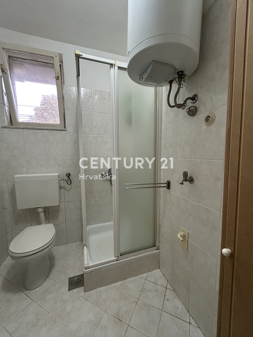 UMAG, CENTAR, STAN SA PUNO POTENCIJALA NA TOP LOKACIJI..PRILIKA!

UMAG, CENTAR, STAN S VELIKÝM POTENCIÁLEM NA VÝBORNÉM MÍSTĚ..PŘÍLEŽITOST!

UMAG, CENTAR, MIESZKANIE Z WIELKIM POTENCJAŁEM W DOSKONAŁEJ LOKALIZACJI..OKAZJA!

UMAG, CENTAR, NAGY LEHETŐSÉG