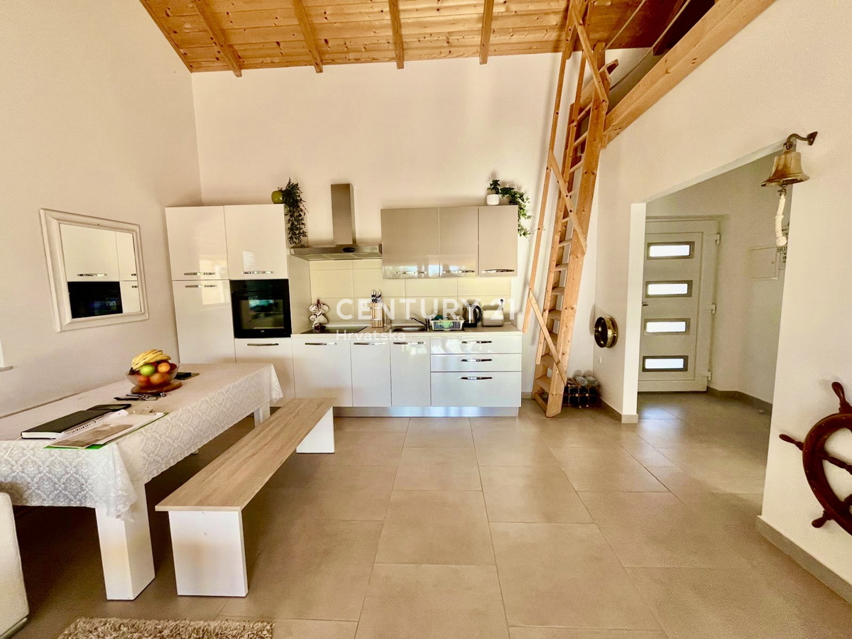 UMAG, OKOLICA, NOVA HIŠA SAMO 1,5 KM OD PLAŽE IN MORJA