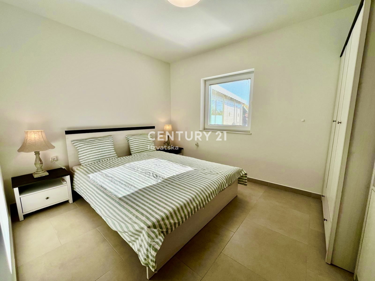 UMAG, OKOLICA, NOVA HIŠA SAMO 1,5 KM OD PLAŽE IN MORJA